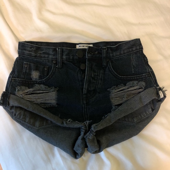 one teaspoon shorts size 22